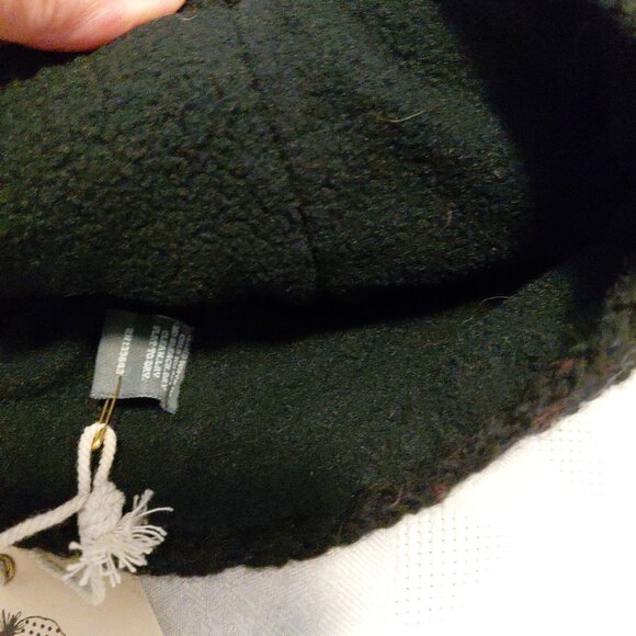 French Knot Cloche Hand Embroidered Knit Beanie Black NWT - Picture 4 of 6